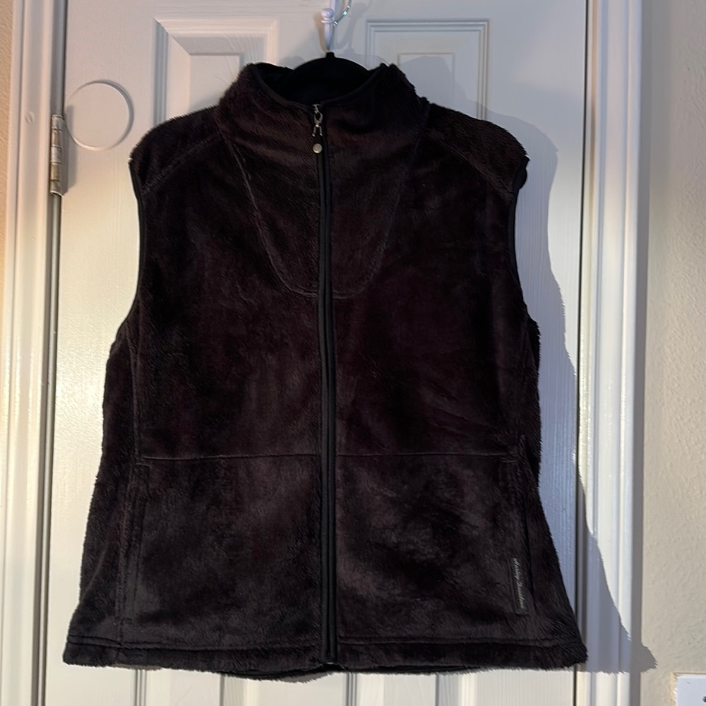 Official Harley-Davidson Women’s Fleece Zip-Up Vest.  Perfect condition! Size XL